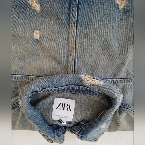 NWT Zara Distressed Cropped Jean Jacket size small 100% Cotton - Picture 8 of 9